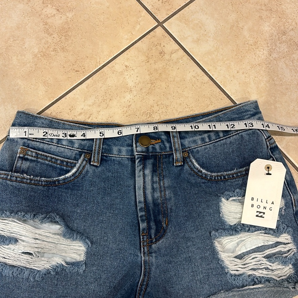 Brand๐๐๐ฅ๐ BILLABONG denim shorts - Picture 10 of 11